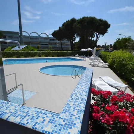 Enjoy The Serenity On Our Beautiful Terrace - Beahost Apartment *